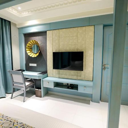 Aj Grand Hotel 망갈로르 외부 사진